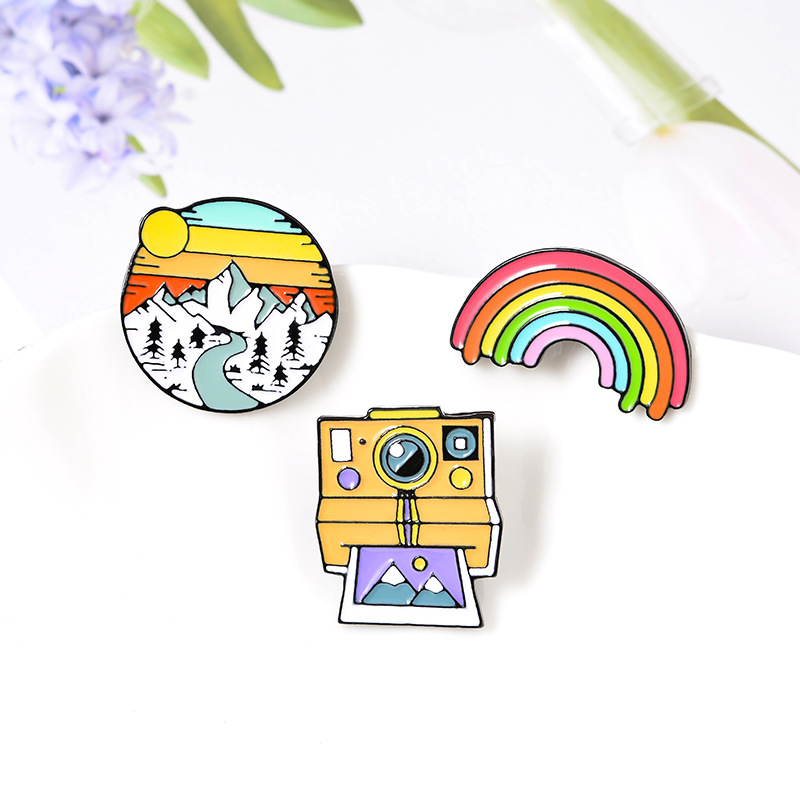 Enamel Brooch Outdoors Camping - Outdoor Camping Logo recension och pris